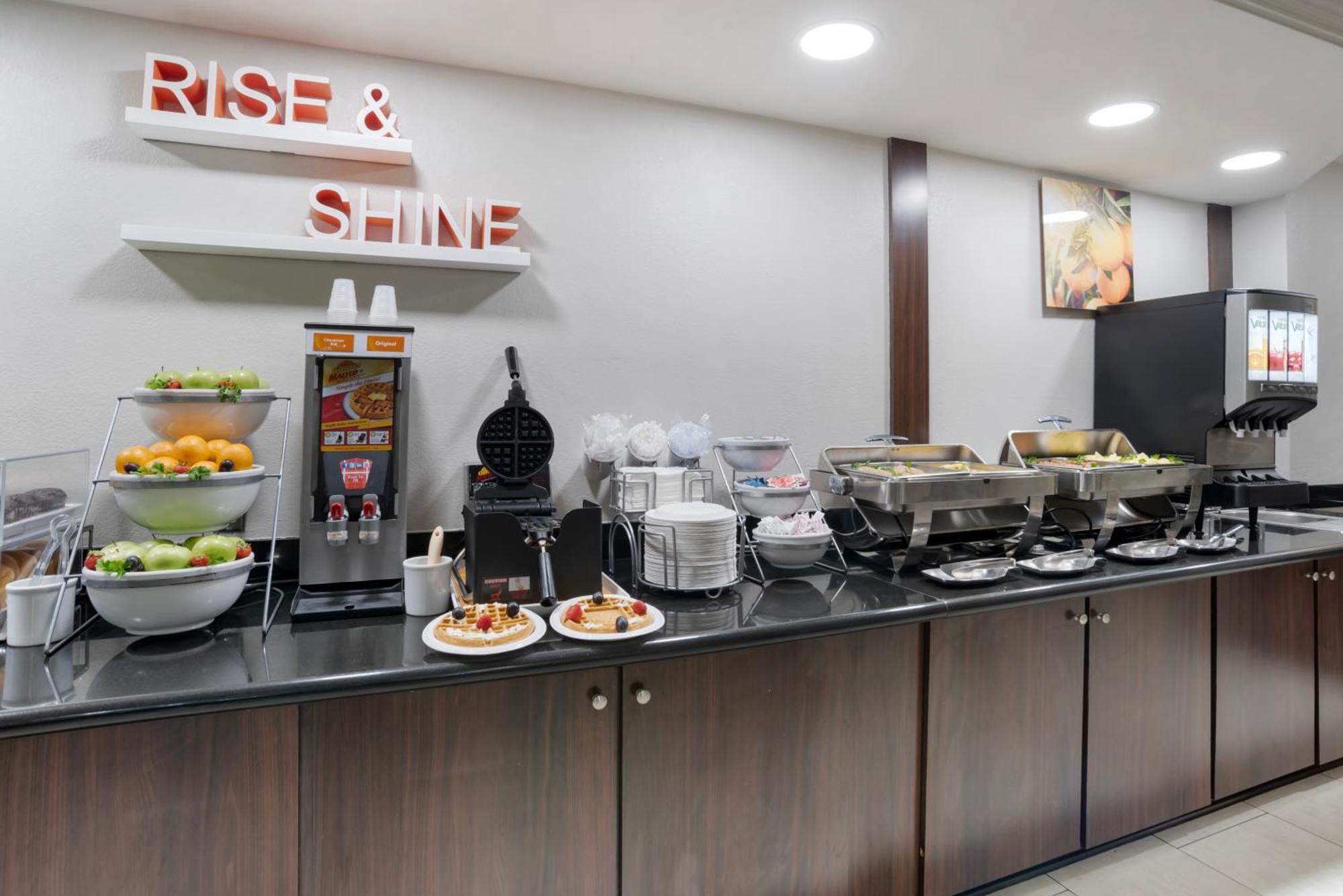 Comfort Inn & Suites New Orleans Airport North Kenner Kültér fotó